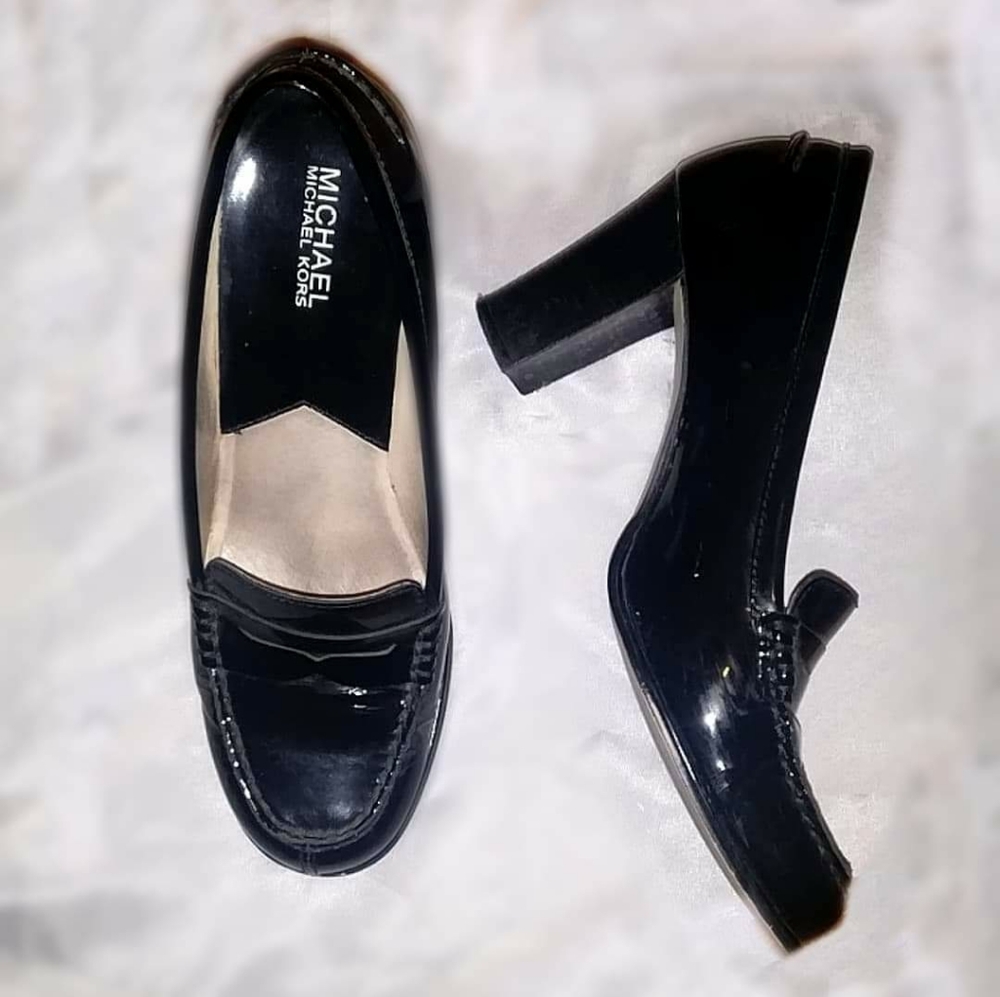 Michael Kors Black Loafer Heels sz9